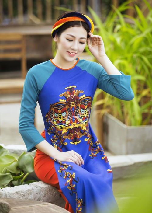 A hau Duong Tu Anh dep nen na voi ao dai-Hinh-10